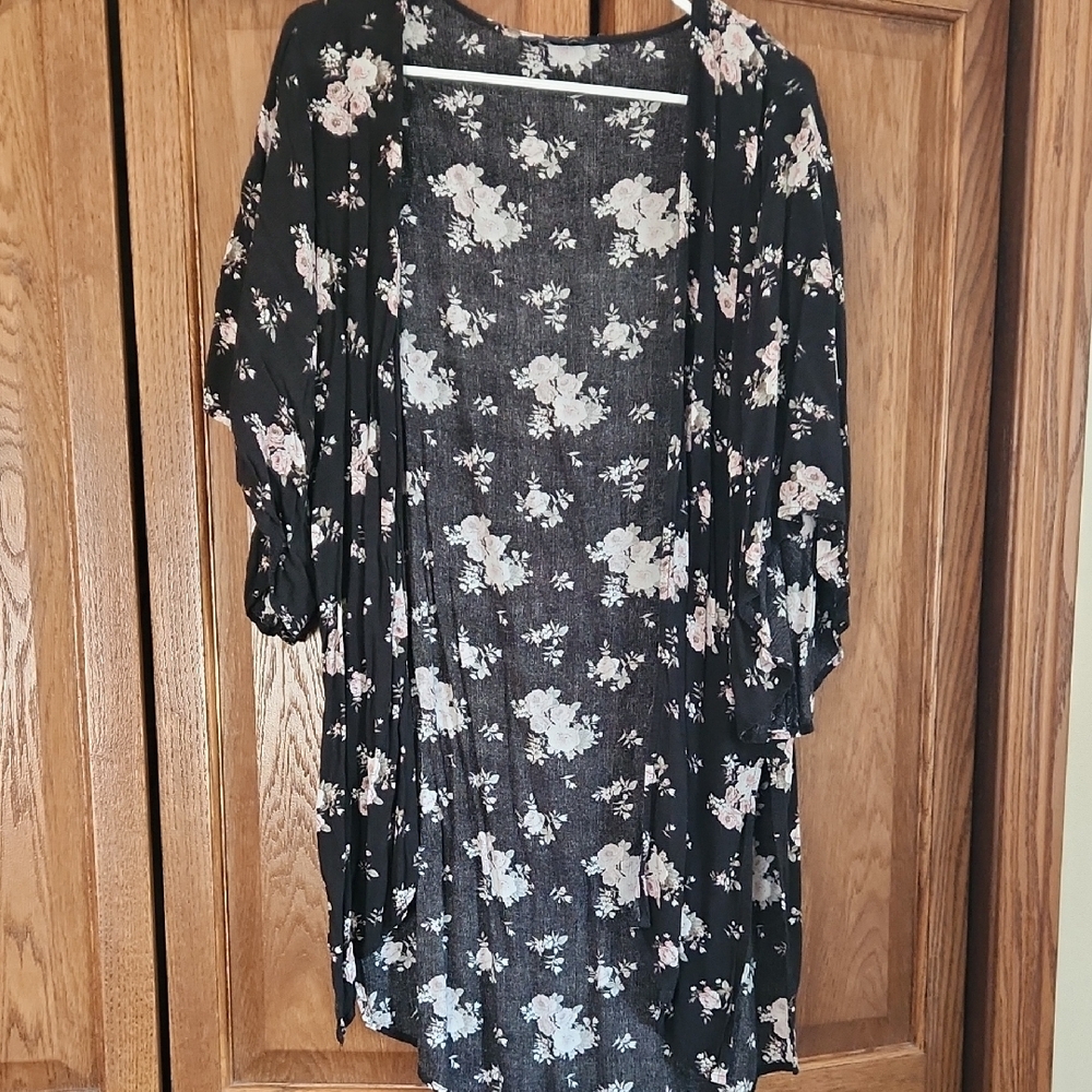 Floral Black Kimono Cardigan